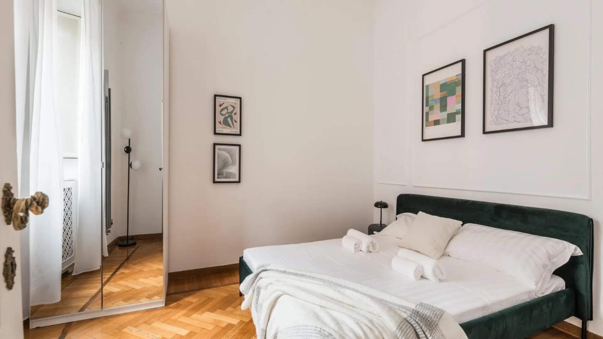 The Best Rent - Splendid Three-Bedroom Apartment Near The Trevi Fountain Rome