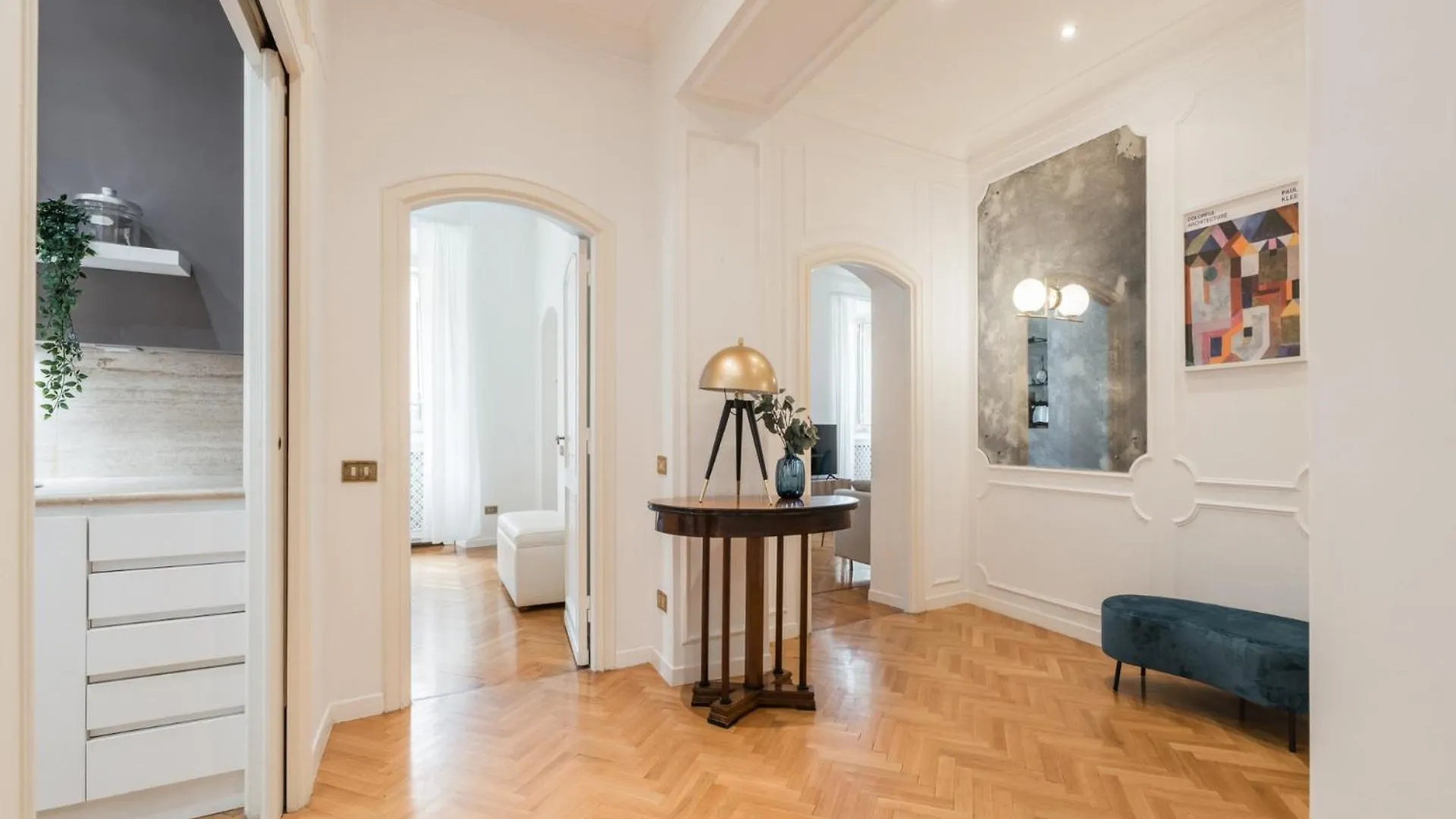 The Best Rent - Splendid Three-Bedroom Apartment Near The Trevi Fountain Rome