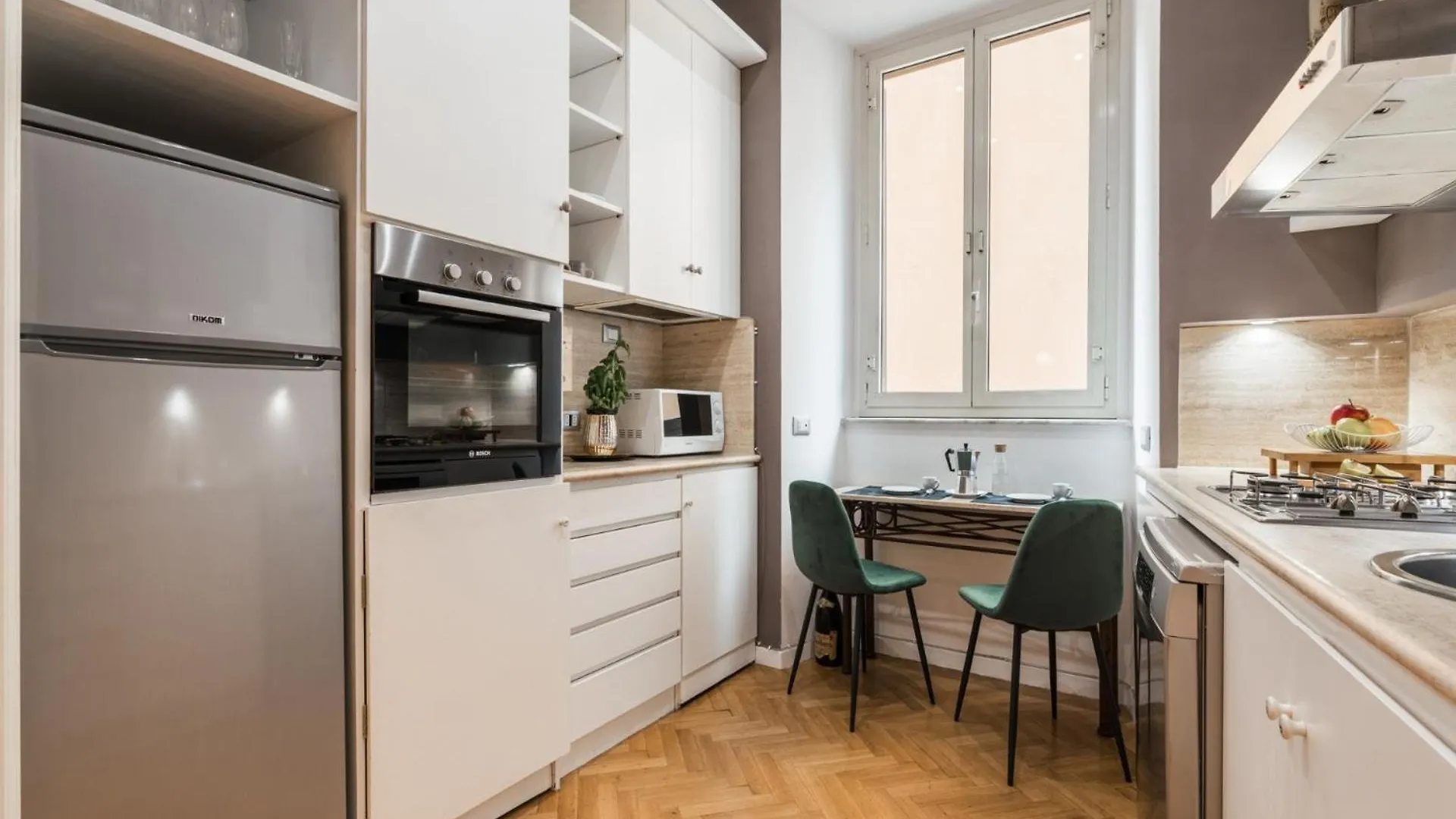 The Best Rent - Splendid Three-Bedroom Apartment Near The Trevi Fountain Rome Italy