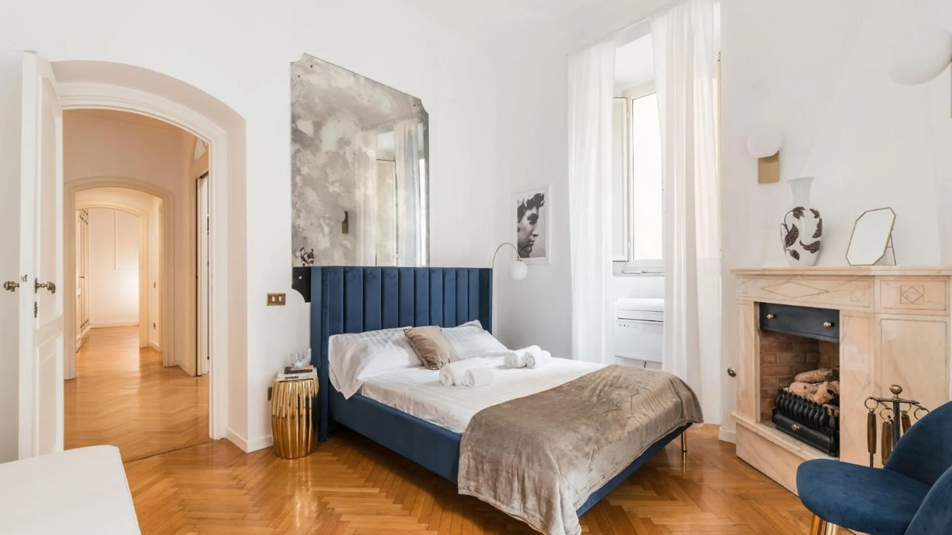 The Best Rent - Splendid Three-Bedroom Apartment Near The Trevi Fountain Rome